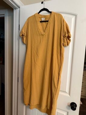 Wonderly Mustard Yellow V-Neck Midi Dress